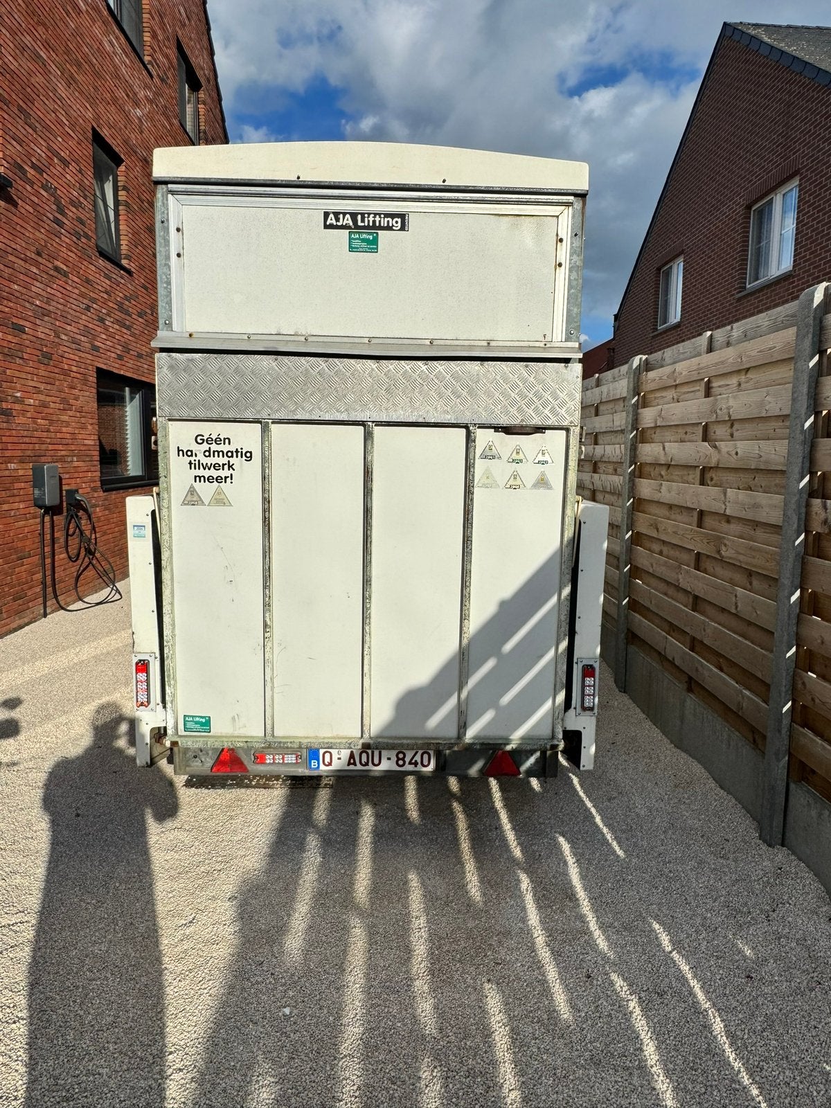 Aanhangwagen met laadklep, Ophalen, Gebruikt
