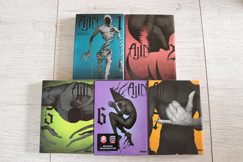 Ajin - 5 tomes, Plusieurs comics, Enlèvement ou Envoi, Comme neuf, Japon (Manga)