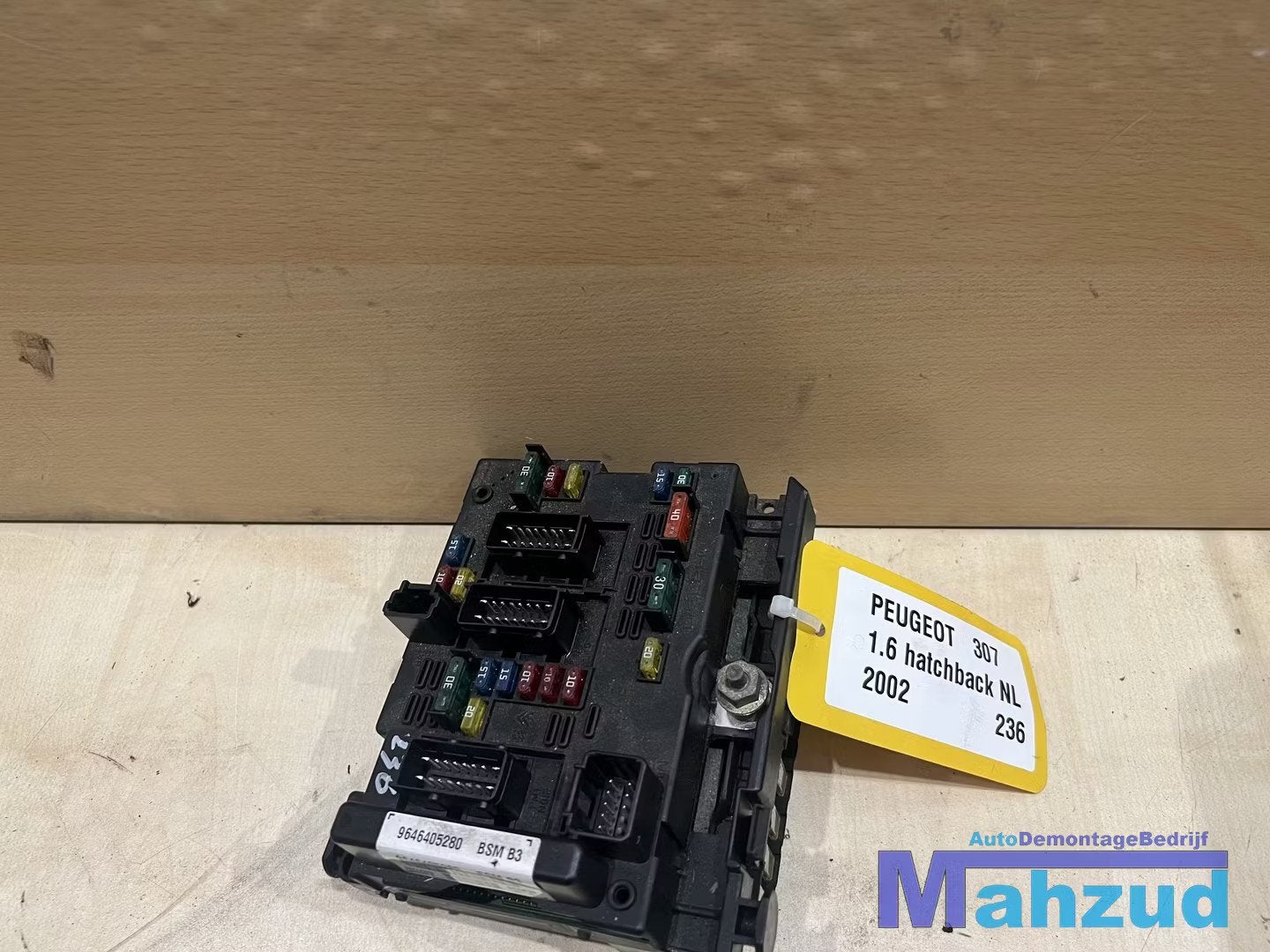 PEUGEOT 307 1.6 Zekeringkast 2000-2007 9646405280, Taurusavenue 1
2132 LS  Hoofddorp, NL, Contact.group@renault.com, Stellantis N.V.