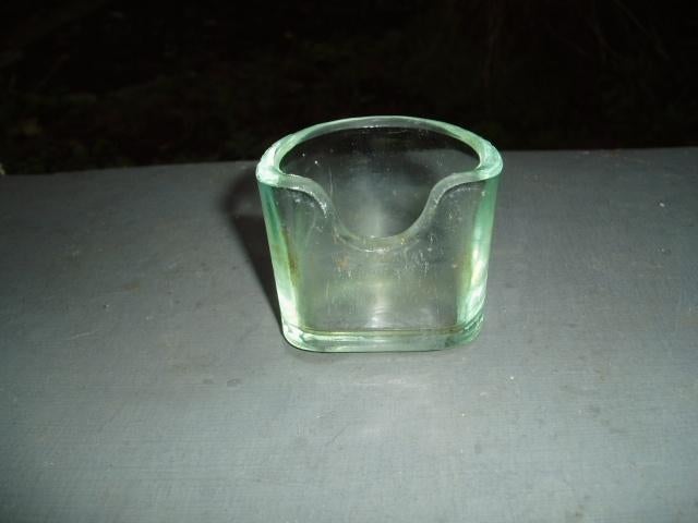 ECHANGE OU VENTE ! 10 mangeoires/abreuvoirs anciens en verre, Enlèvement