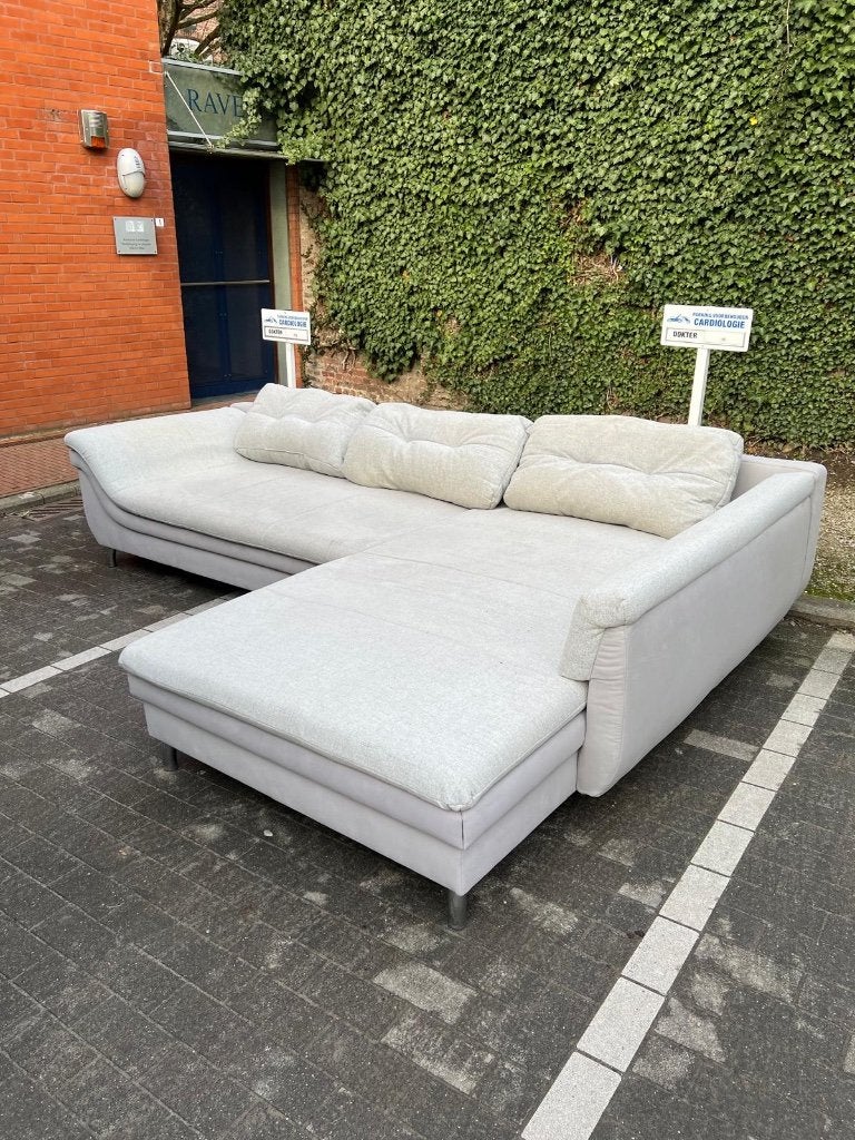 Zetel, 150 cm ou plus, Quatre personnes ou plus, Enlèvement, Utilisé