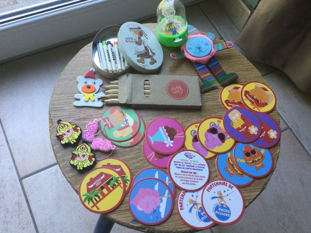 LOT DE JEUX ET D 'ACCESSOIRES/DIVERS USAGES, Antiquités & Art, Enlèvement ou Envoi