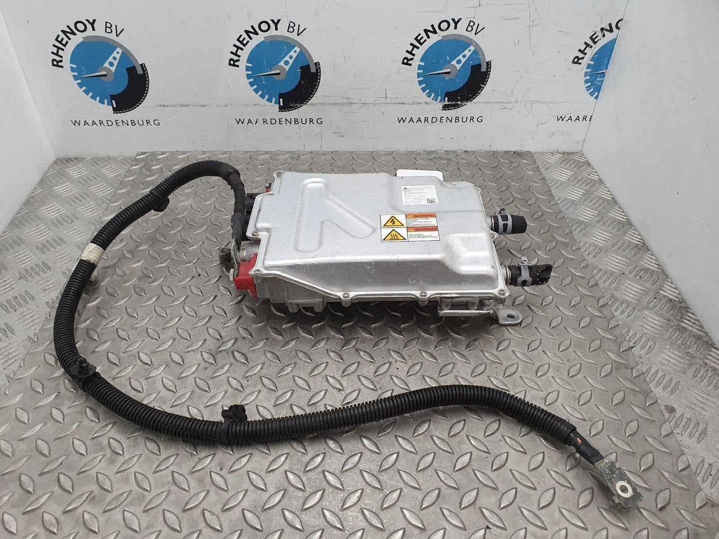 TESLA MODEL X 75D Base  EV / HYBRIDE INVERTER 106098500C 201, Ophalen of Verzenden, Gebruikt, ARN erkend