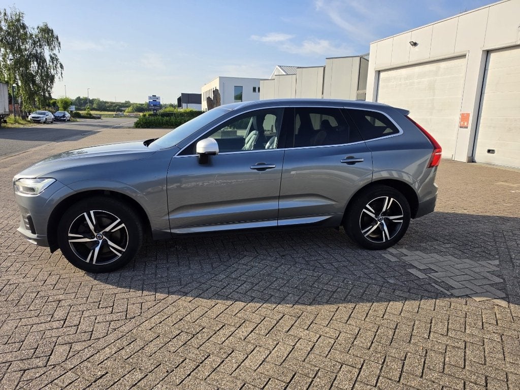VOLVO XC60  R DESIGN. 4x4, Auto's, 4 cilinders, Parkeerassistent, Bedrijf, 140 kW