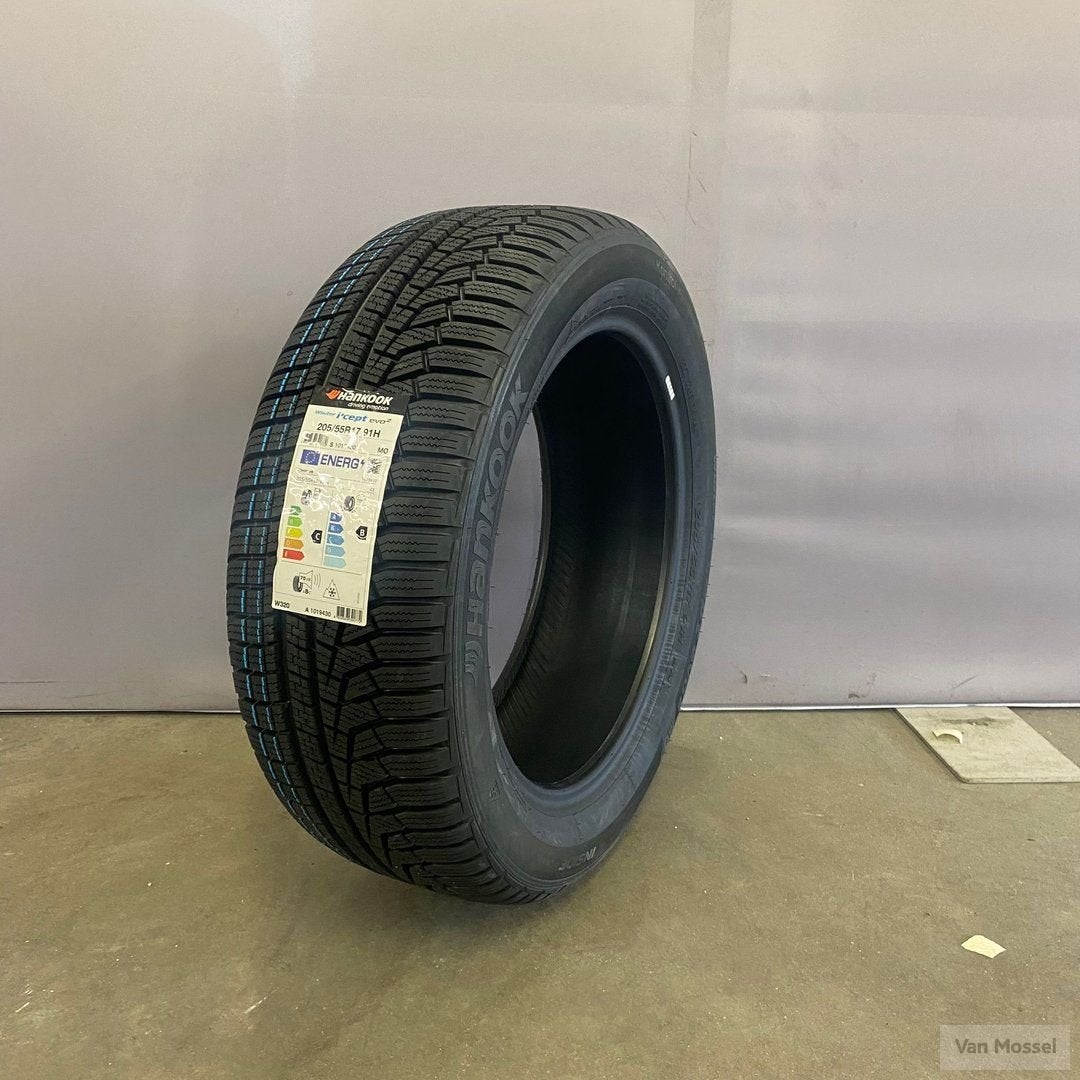 Hankook Winter I Cept Evo 2 205/55/R17 91H, Autos : Pièces & Accessoires, Pneus & Jantes, Pneus hiver, Véhicule de tourisme, -