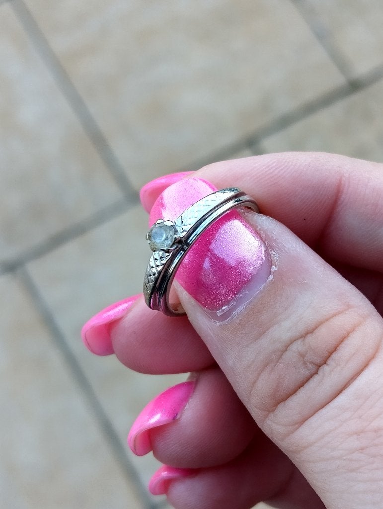 Bague solitaire plaqué or blanc 4 grammes T. 52 vintage 70, Enlèvement, Autres matériaux, Bague
