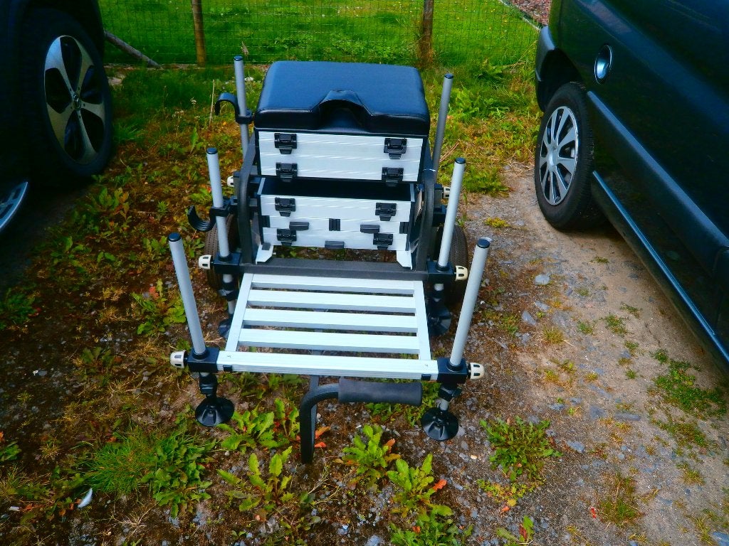 visstation NIEUW!!!!, Watersport en Boten, Ophalen