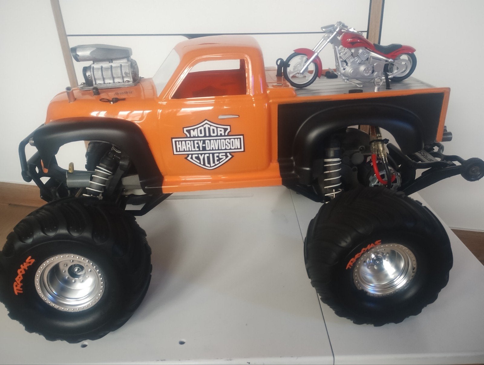 Harley-Davidson à 2 roues motrices Traxxas Stampede, Hobby & Loisirs créatifs, Modélisme | Radiocommandé & Téléguidé | Voitures