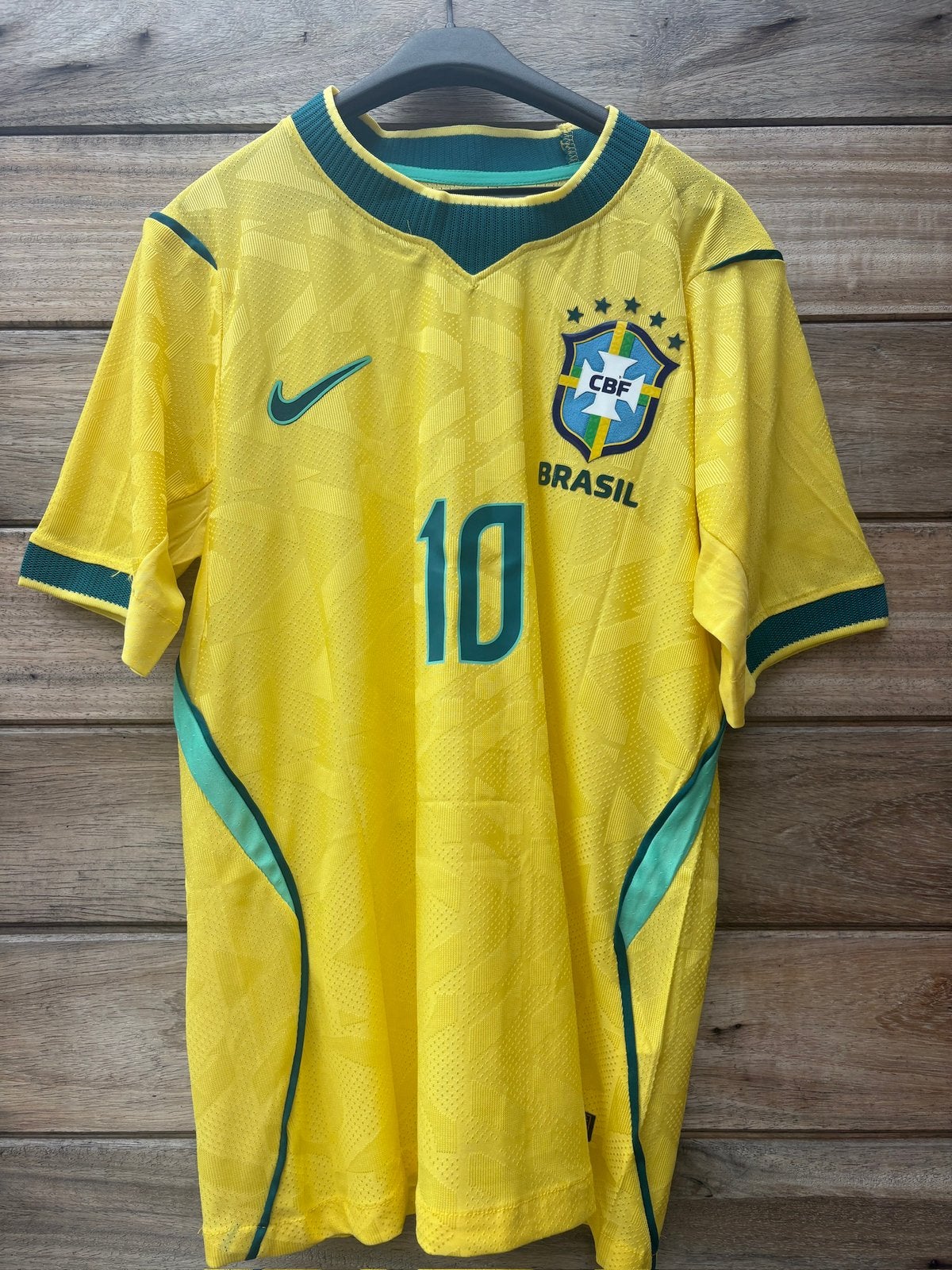 Wk shirt brasile nummer 10 neymar maat s en m, Maat S, Ophalen, Zo goed als nieuw, Shirt