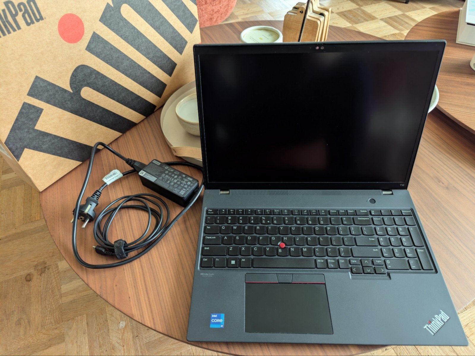 Lenovo t16 Intel i7 1tb 48gb ram Nvidia gpu + 4G, Computers en Software, Windows Laptops, Met videokaart, Qwerty, Intel Core i7 processor