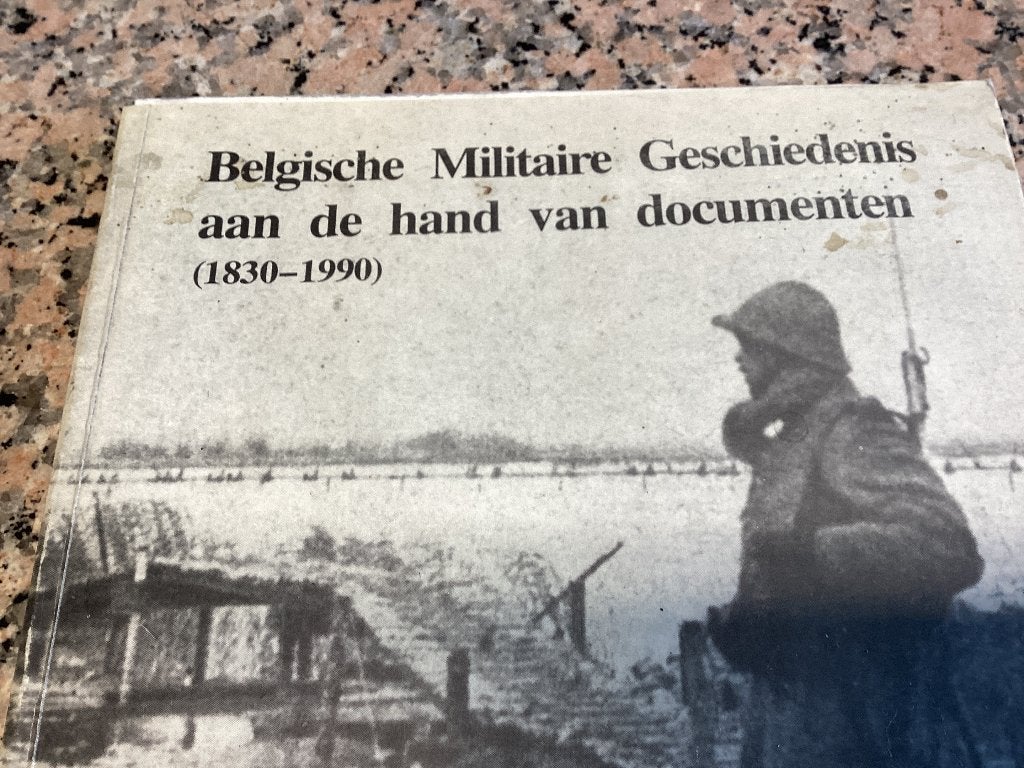 Belgische Militaire Geschiedenis aan de hand van documenten, Boeken, Ophalen of Verzenden, 19e eeuw, Gelezen