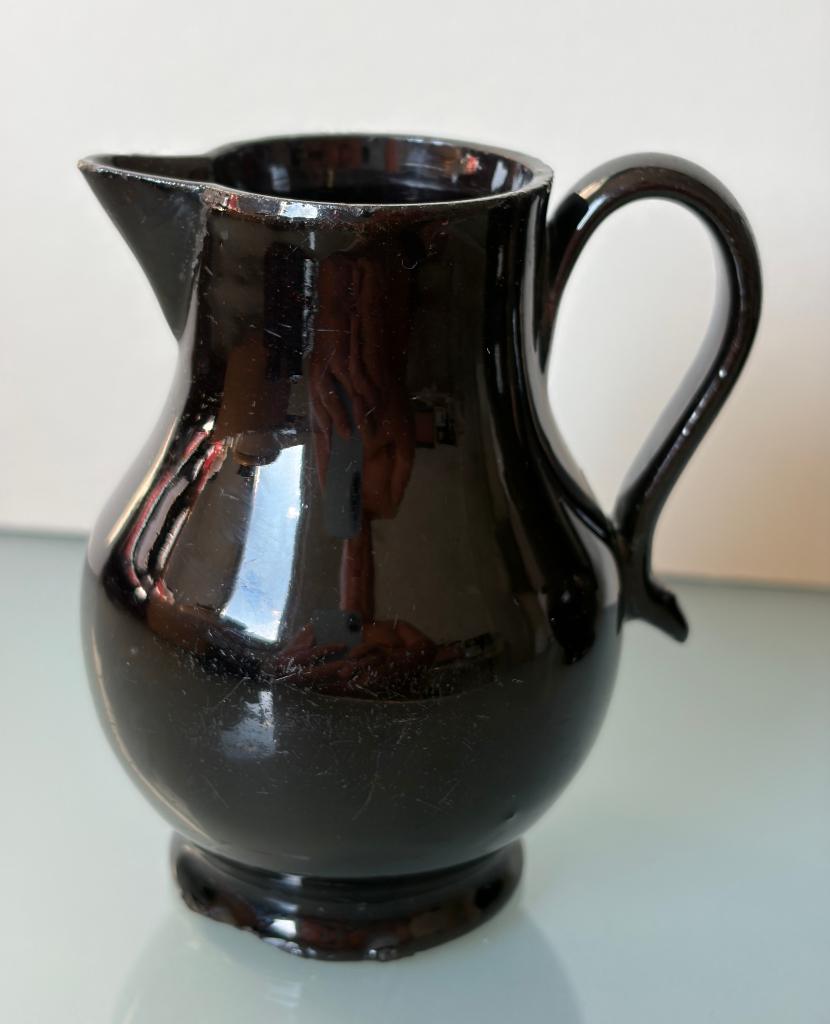 faïence Vieux NAMUR terres noires POT A LAIT  18e, Envoi