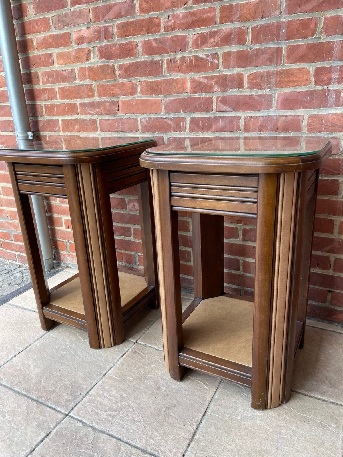 2 tables d'appoint, Enlèvement ou Envoi, Comme neuf