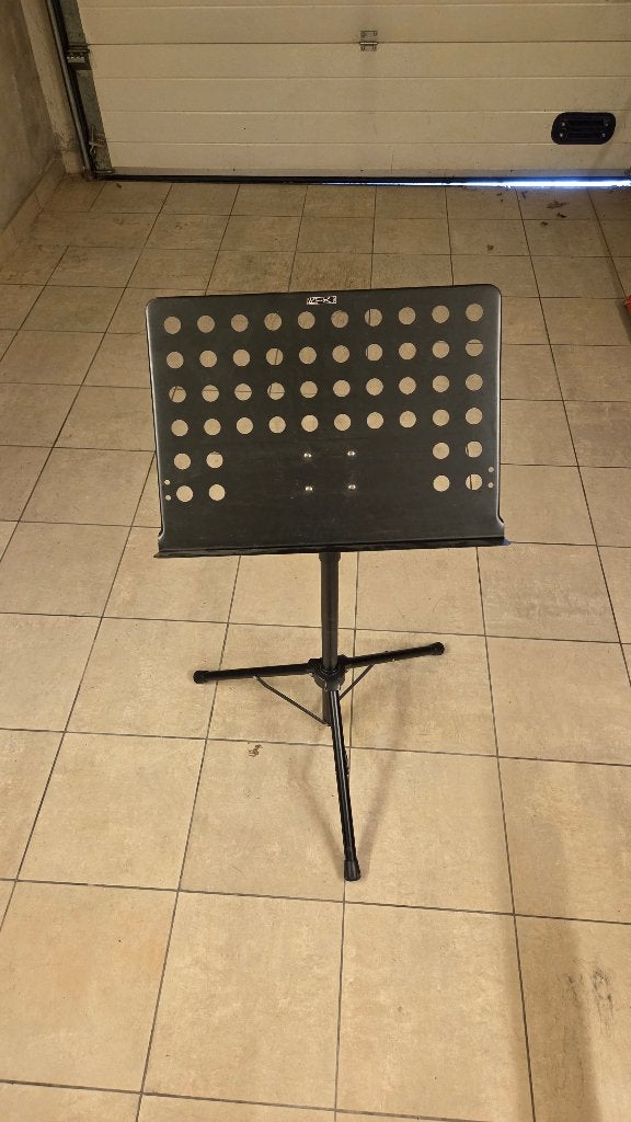 Pupiter RTX, Ophalen, Zo goed als nieuw, Muziekstandaard
