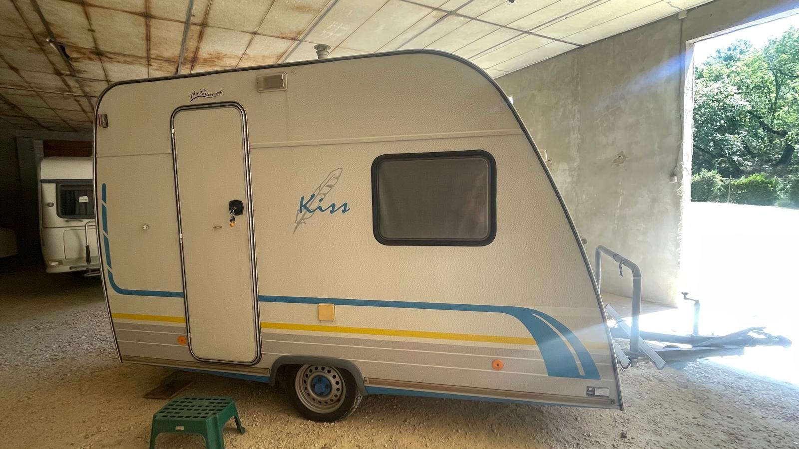 Caravane Burstner, Caravanes & Camping, Caravanes, 2 lits séparés, 4 à 5 mètres, Particulier, Siège standard