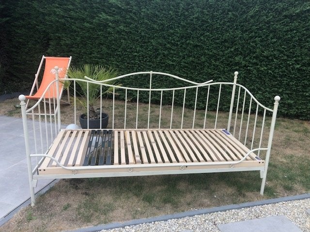 Meisjesbed met hemel en lattenbodem, Ophalen, 85 tot 100 cm, Gebruikt, Lattenbodem