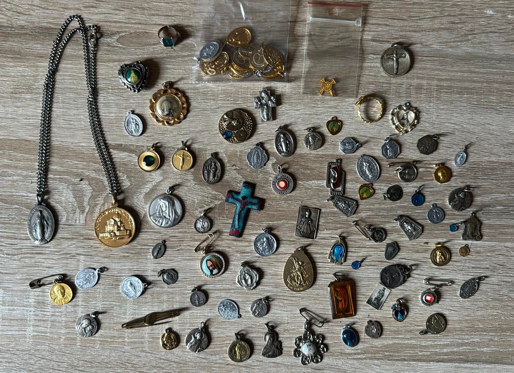 Set religieuze medailles, Ophalen of Verzenden