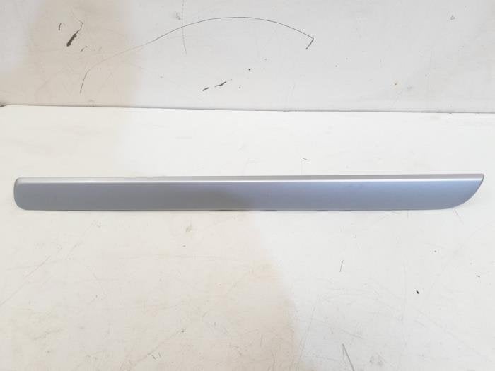 Bande décorative de tableau de bord d'un Volkswagen Golf, Volkswagen, -, 3 mois de garantie, Utilisé