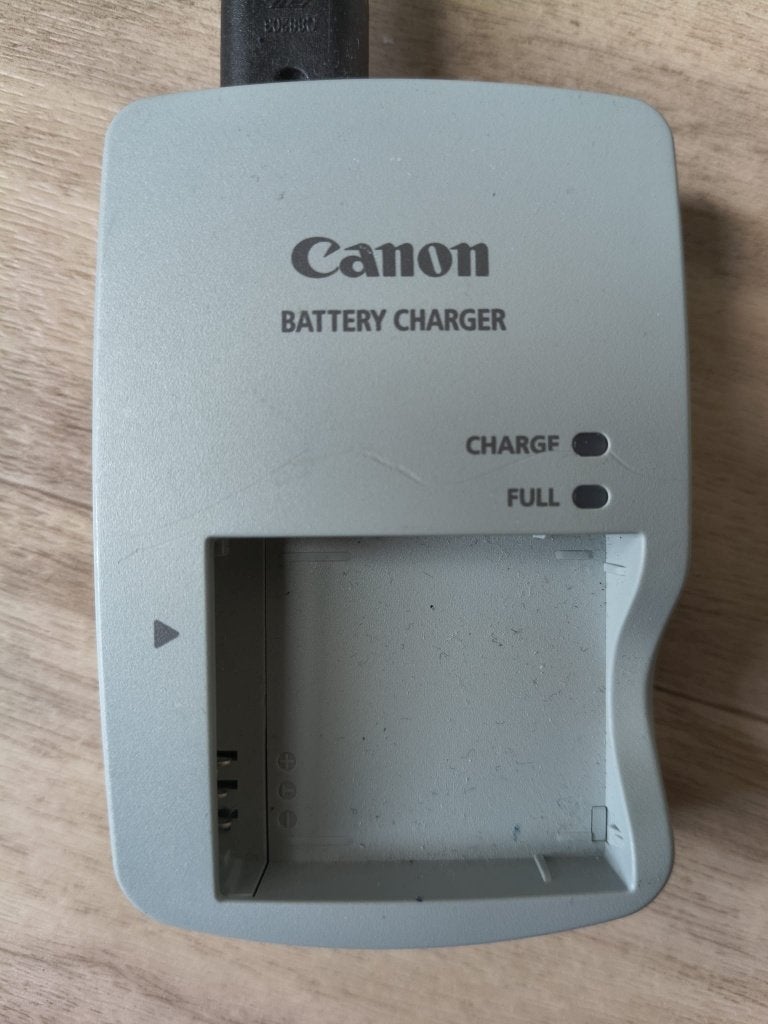 Chargeur + batterie appareil photo Canon, Enlèvement, Comme neuf, Batterie, Canon
