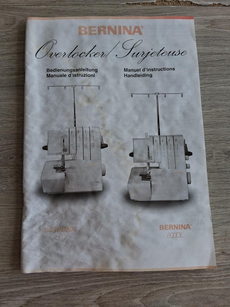 Bernina 800 DL handleiding, Enlèvement ou Envoi, Utilisé, Surjeteuse, Bernina