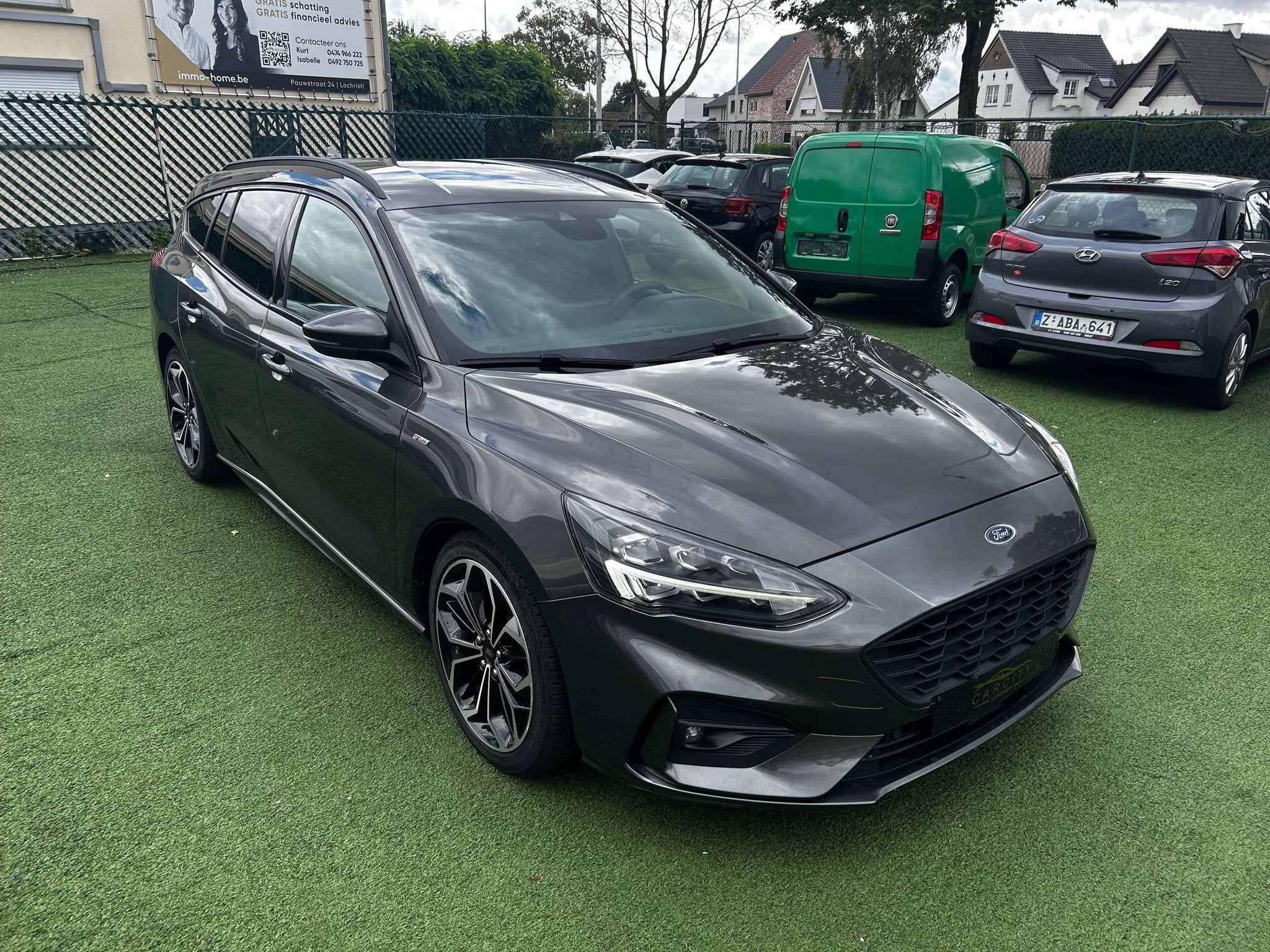 Ford Focus 1.5 EcoBoost ST LineGPS CAR_PLAY  BLEUTOOTH, Focus, Argent ou Gris, Achat, Entreprise