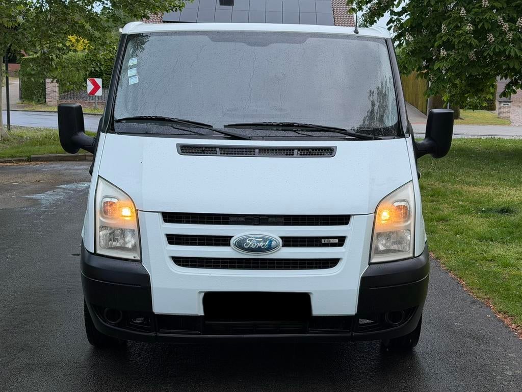 FORD TRANSIT 2.2TDCI  APPROUVÉ POUR LA VENTE, Achat, Attache-remorque, Entreprise, Diesel