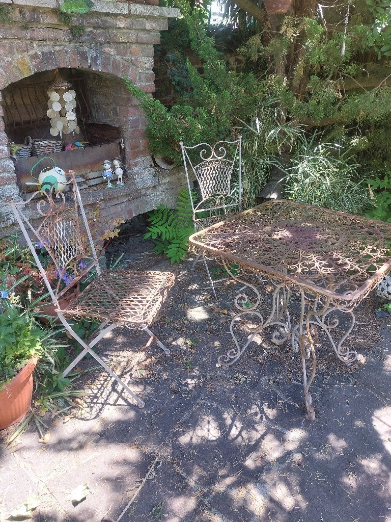 Salon de jardin ancien en fer forgé, Enlèvement, Utilisé