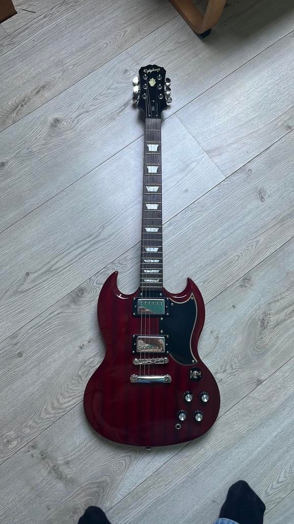 Epiphone SG met line 6 spinder2 versterker, Muziek en Instrumenten, Ophalen, Gebruikt, Epiphone, Met versterker