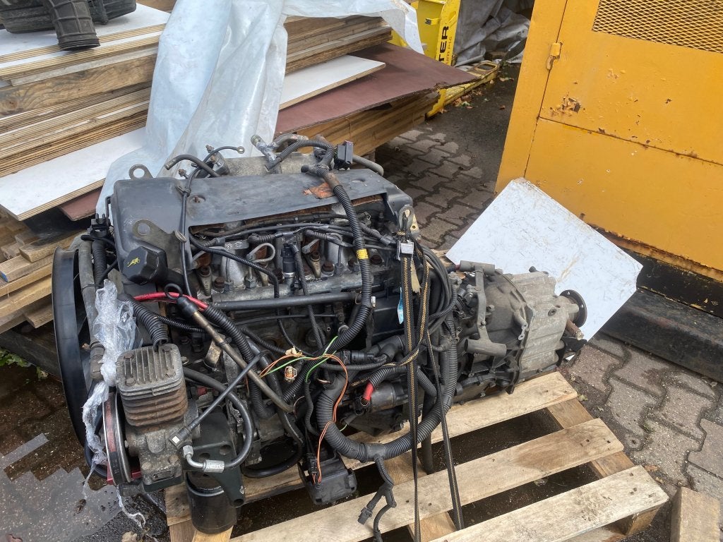 Iveco 8140.43s motor 2.8 2005, Niet ingevuld, Enlèvement ou Envoi, Niet ingevuld, Utilisé