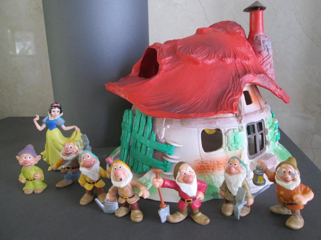 Vintage huisje van sneeuwwitje en de 7 dwergen van Bully, Verzamelen, Disney, Gebruikt, Overige typen, Overige figuren, Ophalen of Verzenden