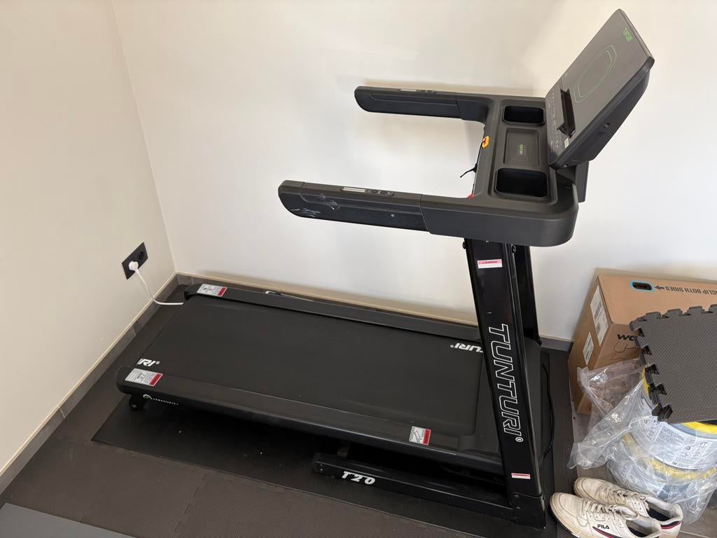 Tunturi competence T20, Sport en Fitness, Fitnessapparatuur, Ophalen, Zo goed als nieuw, Loopband