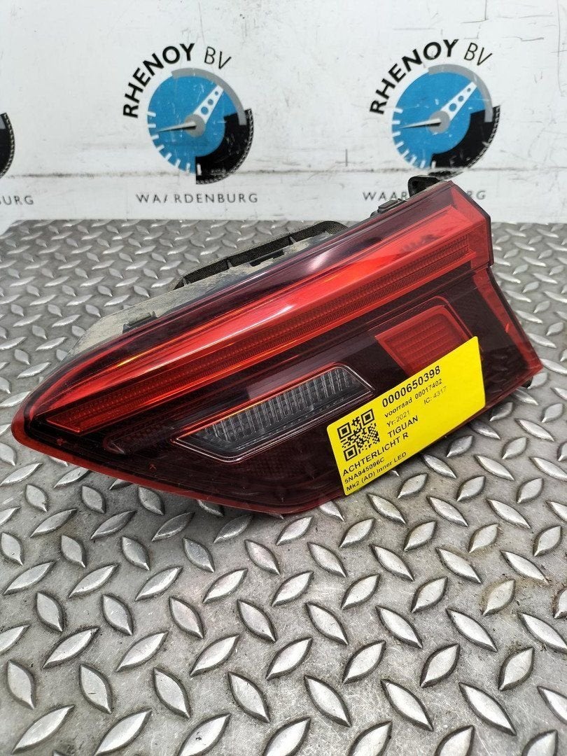 VOLKSWAGEN TIGUAN AD1 2.0 TDI Comfortline BlueM. ACHTERLICHT, Ophalen of Verzenden, Gebruikt, Stiba lid