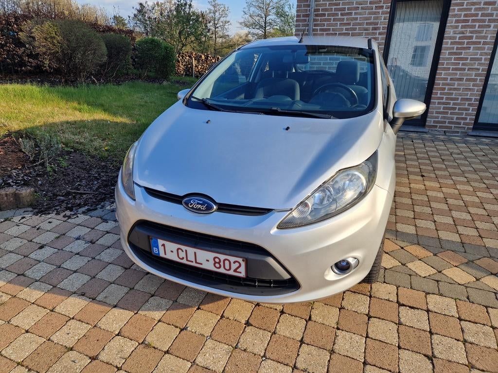 Ford fiesta econetic 2011 195.000 km diesel, Auto's, Diesel, Particulier, Onderhoudsboekje, Bluetooth