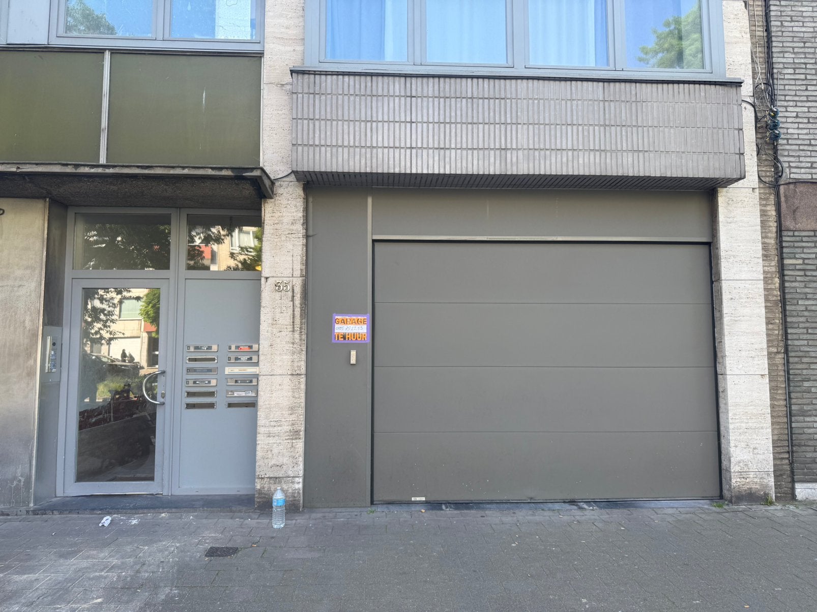 Garage staanplaats te Borgerhout -luitenant lippenslaan 35, Immo, Garages en Parkeerplaatsen