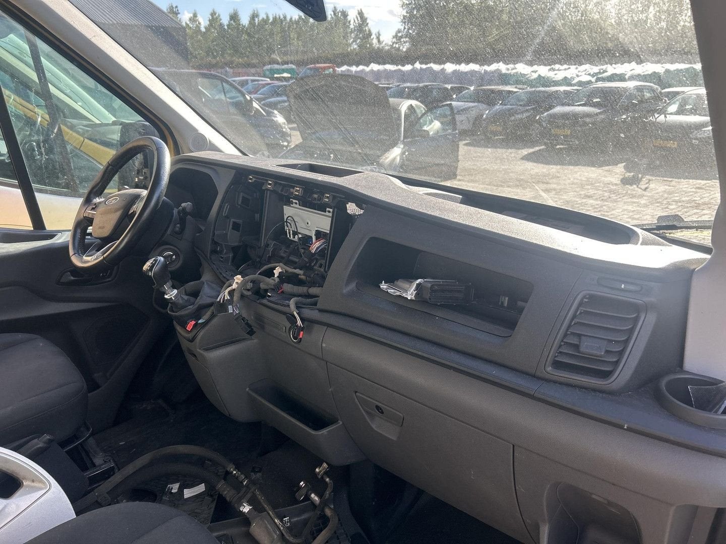 Ford Transit 350 2.0 TDCI L4H3 Trend RWD | € 2.950,- NETTO!, Auto's, 197 g/km, Electronic Stability Program (ESP), Bedrijf, Ford