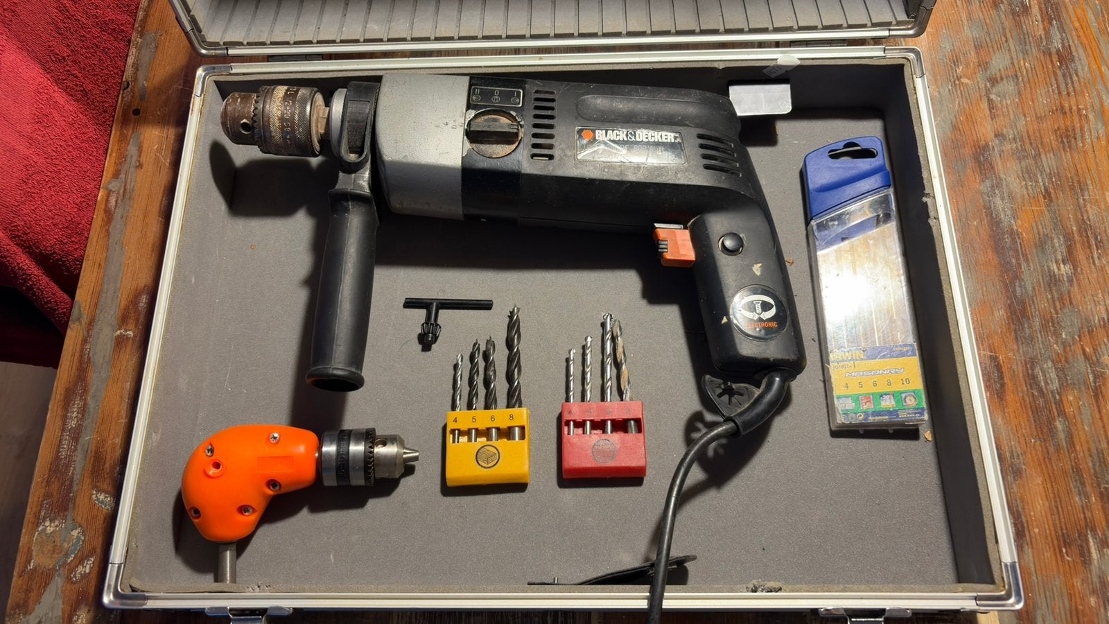Black & Decker BD308RE 800W klopboormachine met koffer, Doe-het-zelf en Bouw, Meetapparatuur, Ophalen of Verzenden, Zo goed als nieuw