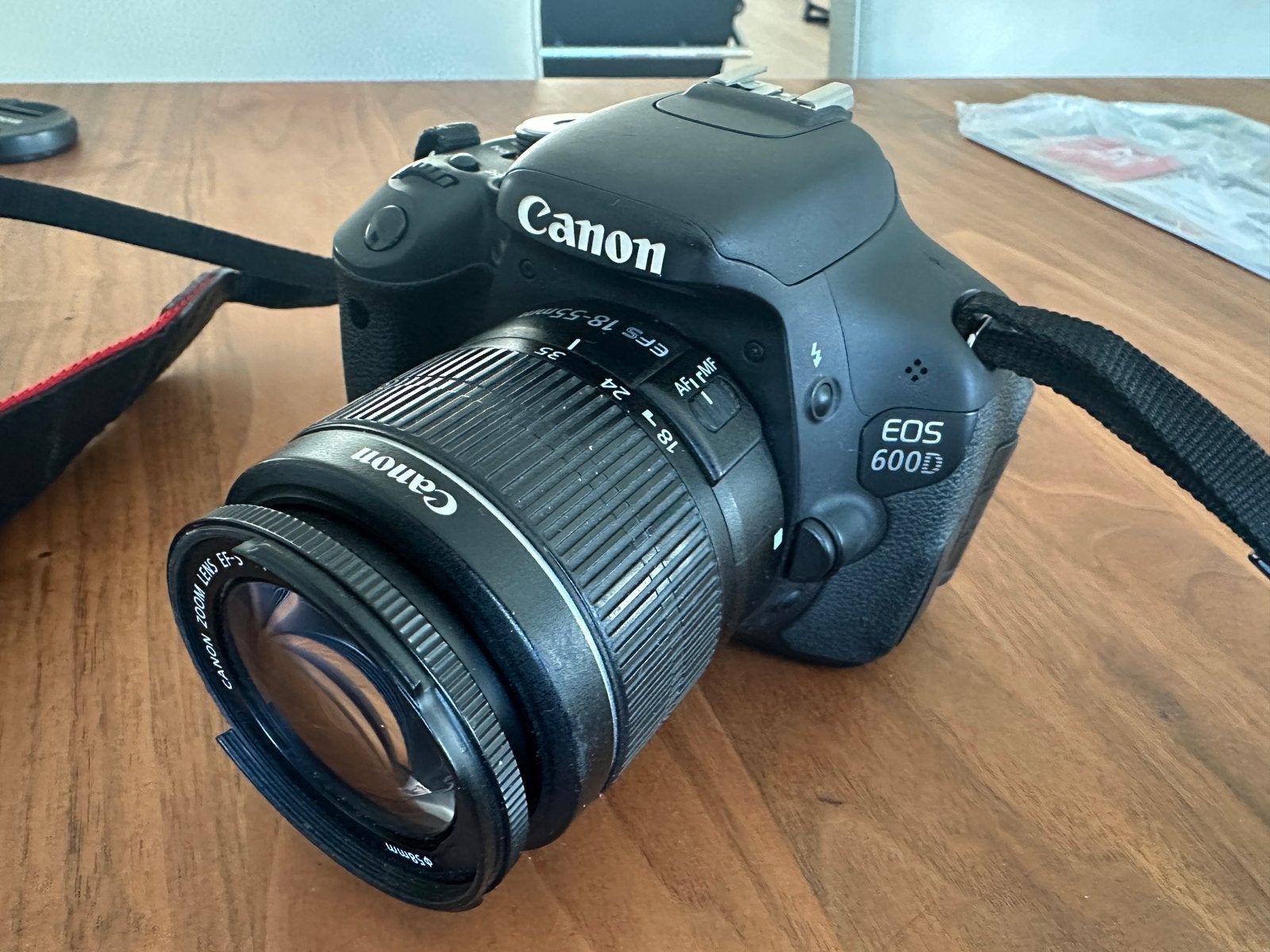 Canon EOS 600D camera met 18-55 kitlens, Ophalen, Accu, Canon