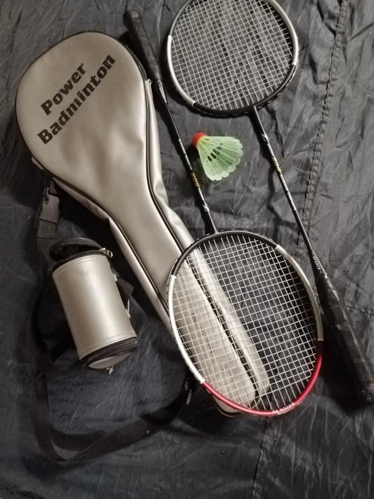 Batminton set met 2 rackets / hoes & pluimpjeshoes, Sport en Fitness, Badminton, Ophalen, Zo goed als nieuw, Racket(s)