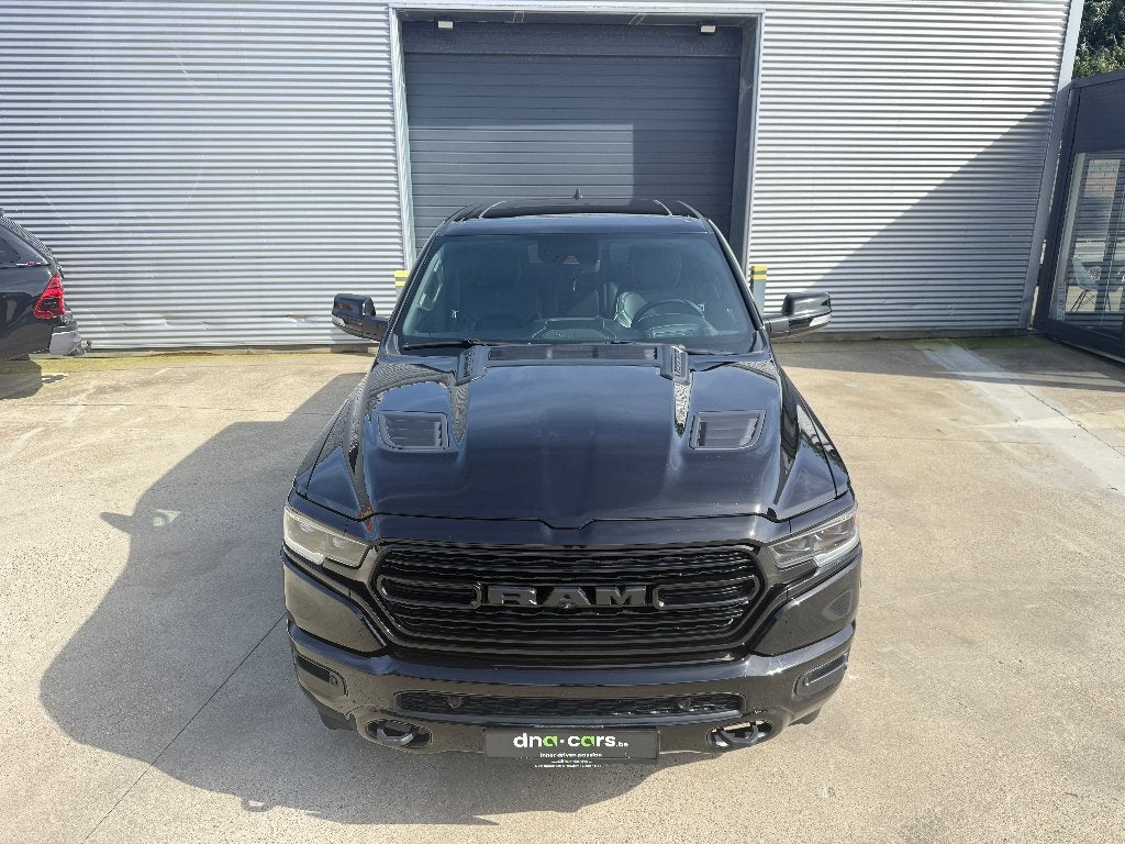 LIMITED / NIGHT EDITI / V8 5.7 / PANO / LPG / LUCHTVER / 22", Automaat, 295 kW, Bedrijf, 5 zetels