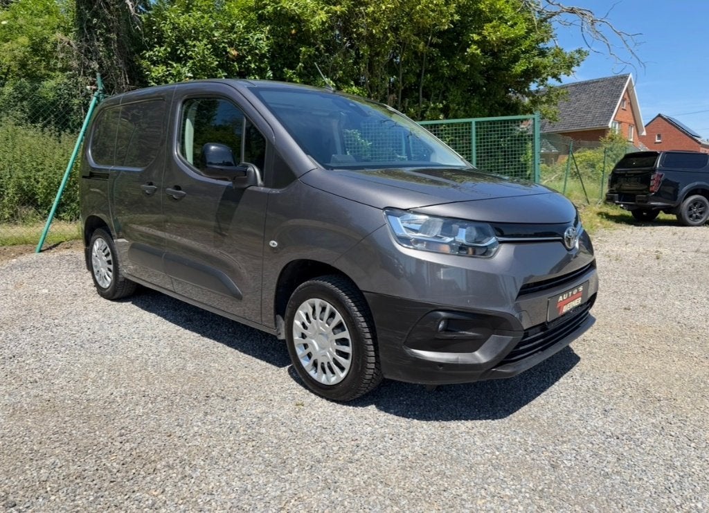 Toyota Proace City 1.2 // L1 // 110 Pk // Camera // Benzine, Argent ou Gris, Euro 6, Entreprise, 3 places