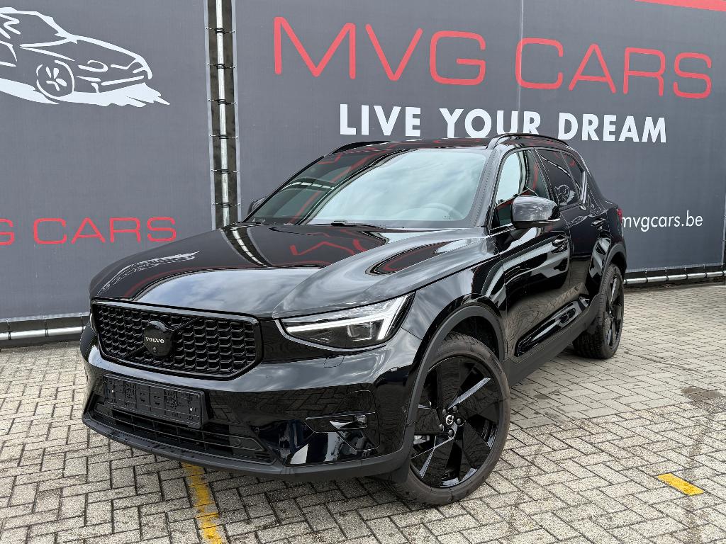 Volvo XC40 B3 Black Edition Automaat "Trekhaak/360 Camera", Auto's, Automaat, 4 deurs, Stof, Euro 6