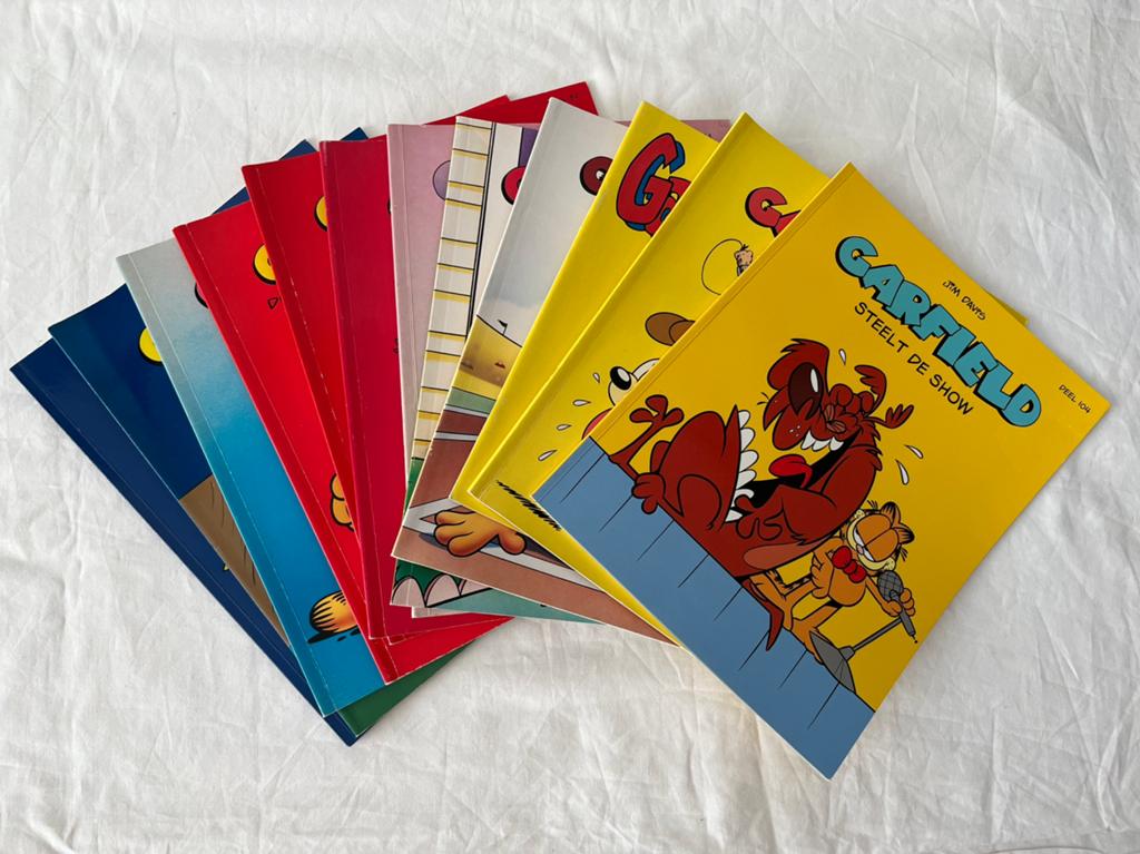 11 strips Garfield., Ophalen, Zo goed als nieuw