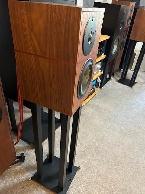 Revival Audio ATALANTE 3 optie stands - Nieuw-Garantie-, Nieuw, 120 watt of meer, Front, Rear of Stereo speakers, Ophalen