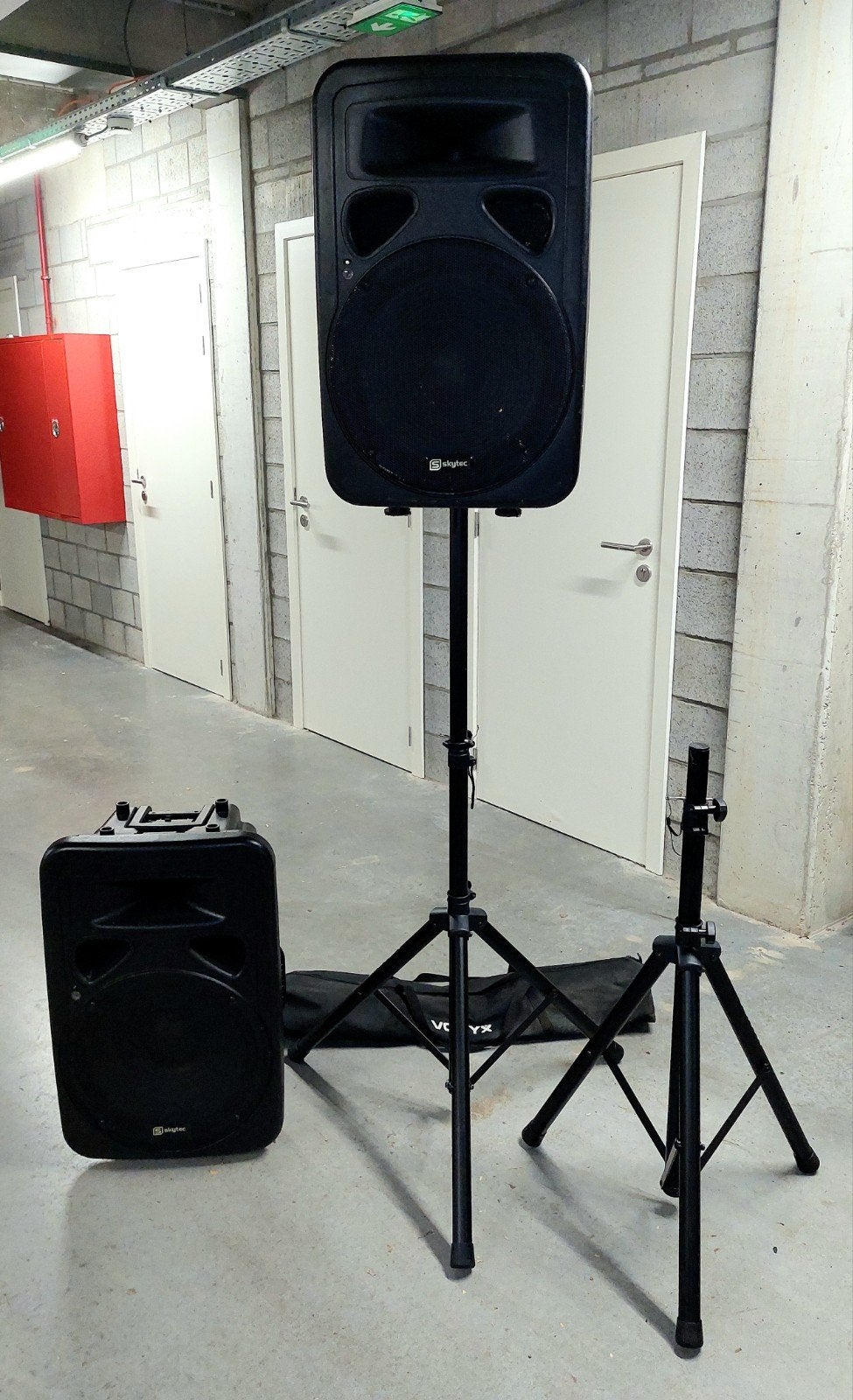 Muziekinstallatie, Muziek en Instrumenten, Ophalen
