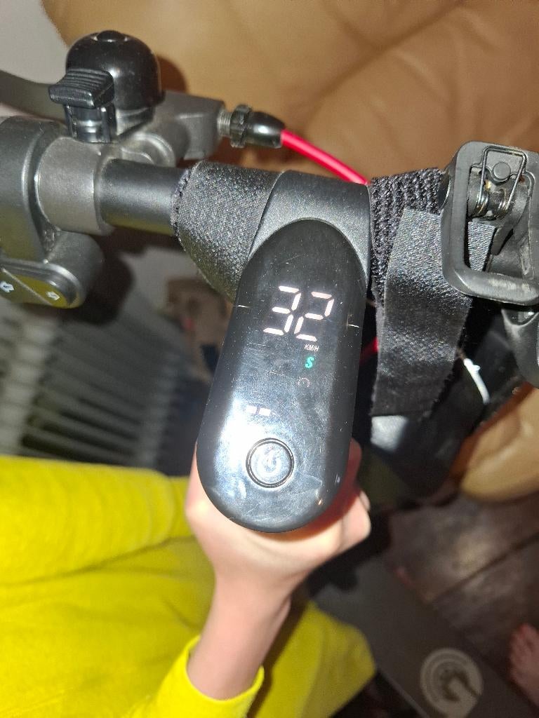 Trottinettes électrique 35km/h sur voie privée urbanglide85, Vélos & Vélomoteurs, Trottinettes, Enlèvement, Comme neuf, Step électrique (E-scooter)