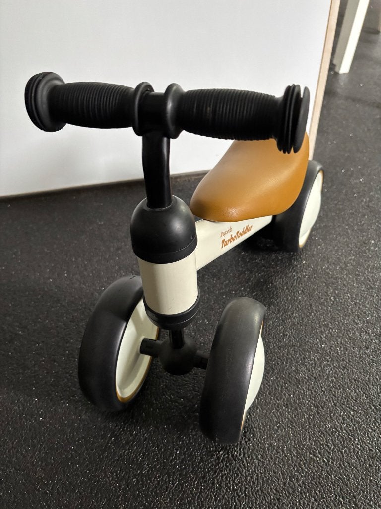 Turbo toddlers loopfiets, Ophalen, Zo goed als nieuw, Loopfiets