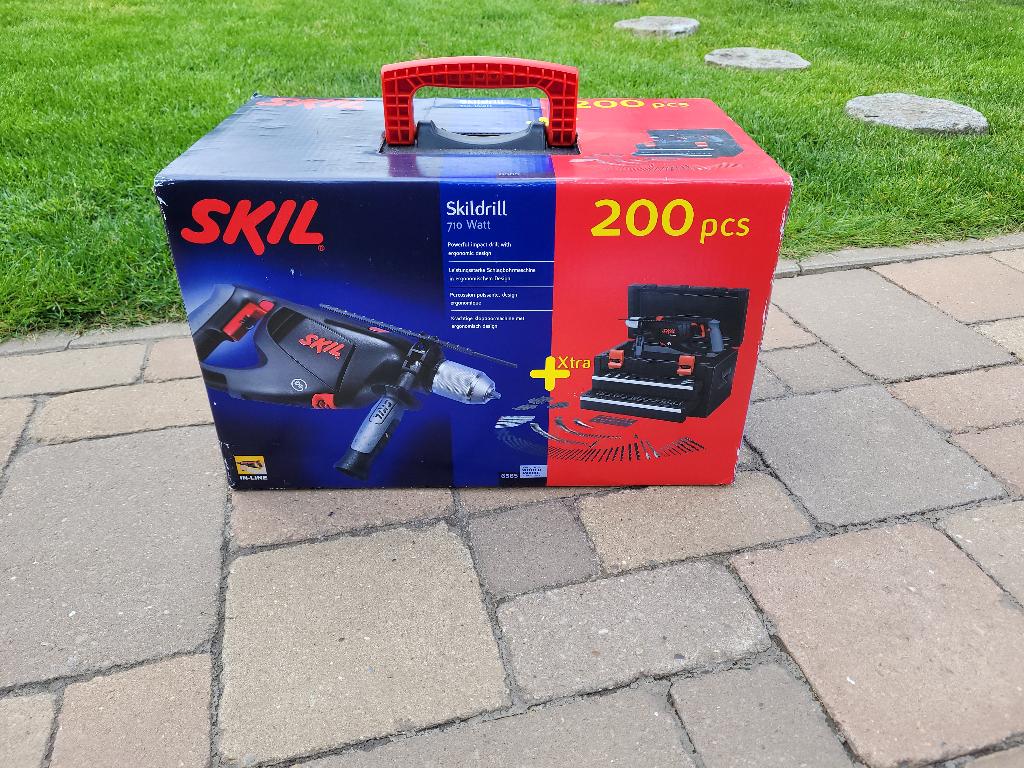 Skill 700 w skilldrill, Doe-het-zelf en Bouw, Ophalen, 600 watt of meer, Nieuw, Boor- en Schroefmachine