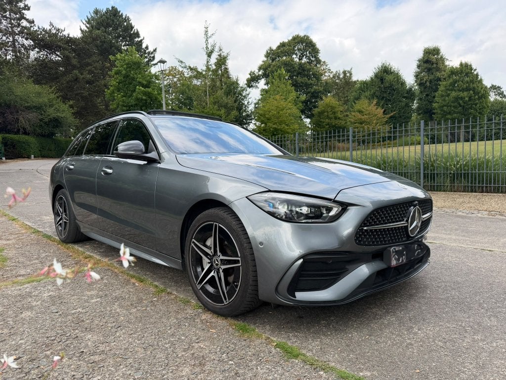 Mercedes-Benz  Break 300 de phev hybride aut 4x4 AMG Line, Autos, Cuir, Argent ou Gris, Euro 6, Entretenue par le concessionnaire