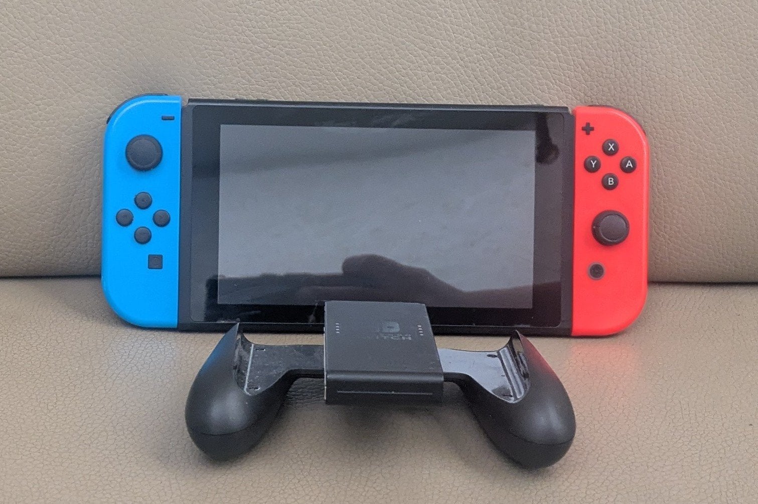 Nintendo switch, Games en Spelcomputers, Spelcomputers | Nintendo Switch, Ophalen, Zo goed als nieuw, Met 2 controllers, Switch Original
