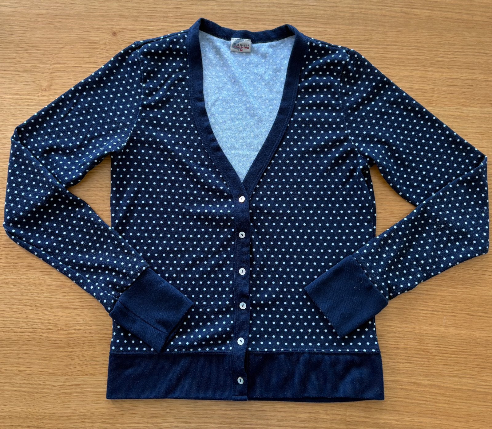 Gilet col V bleu marine à petits pois blancs - M - 7€, Enlèvement ou Envoi, Comme neuf, Taille 38/40 (M), Bleu